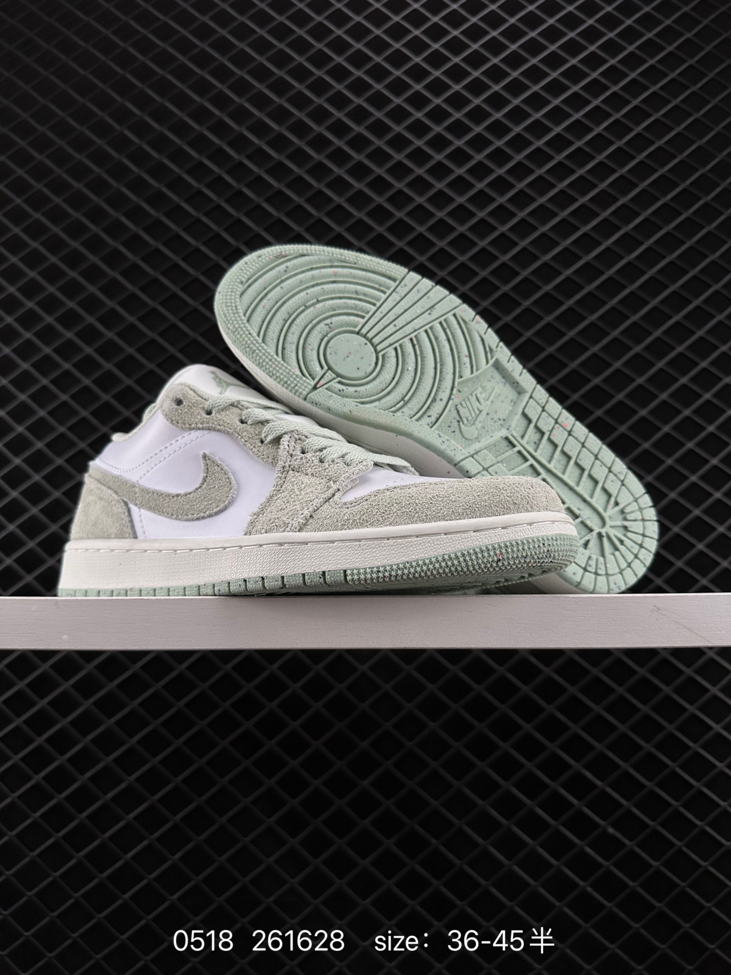 Air Jordan 1 Low AJ1